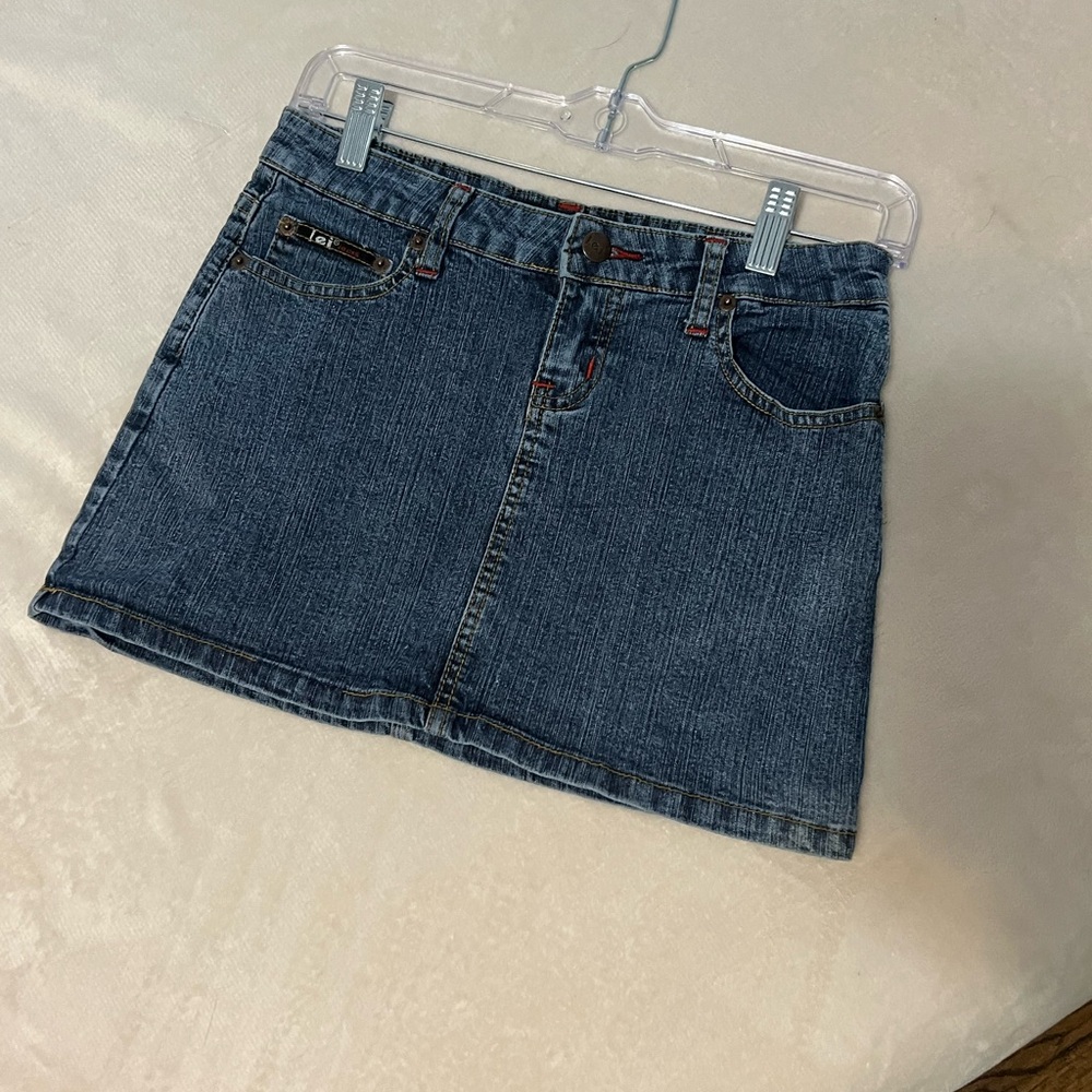 L.E.I. Denim Mini Skirt ~ EUC